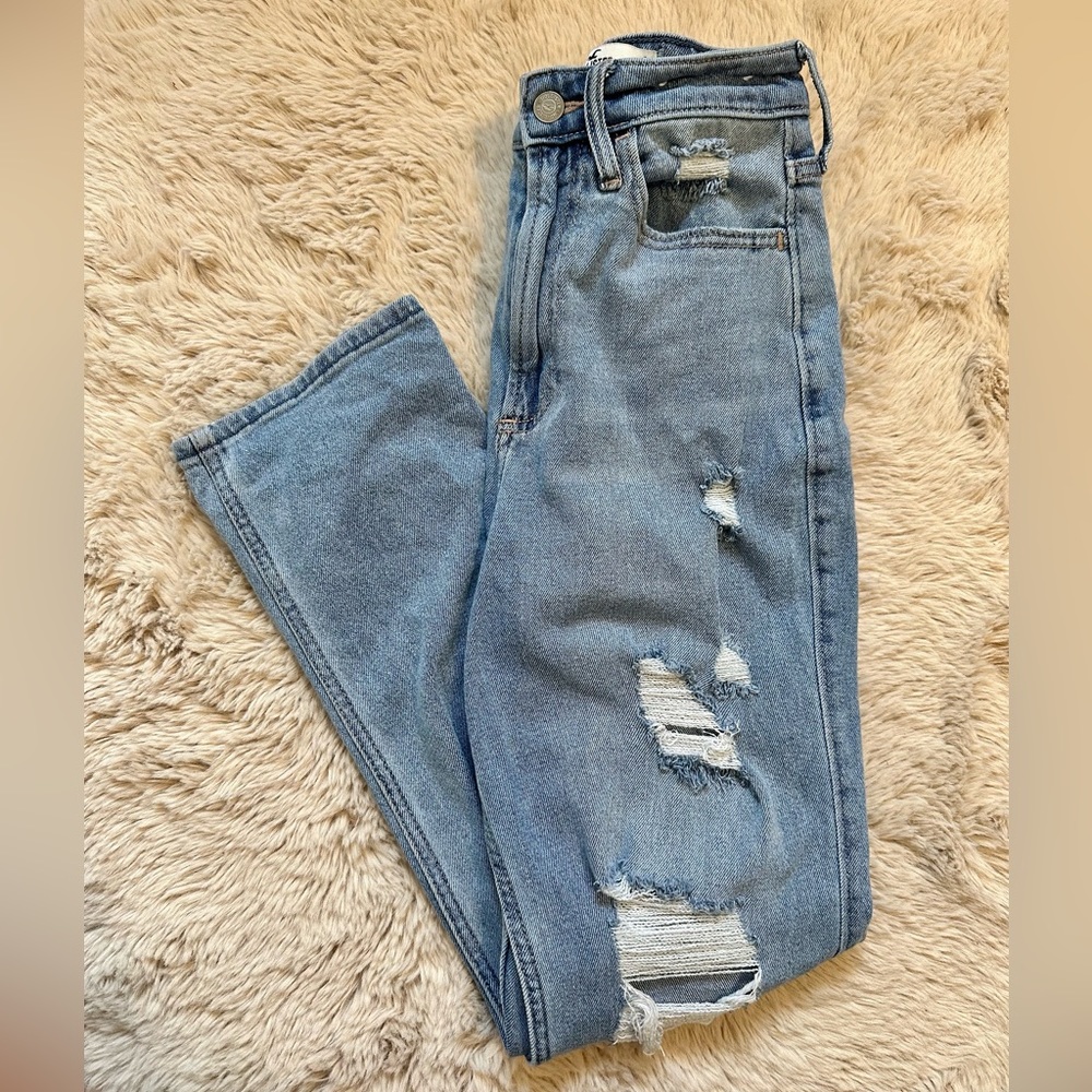 High Rise Jeans - Picture 3 of 4